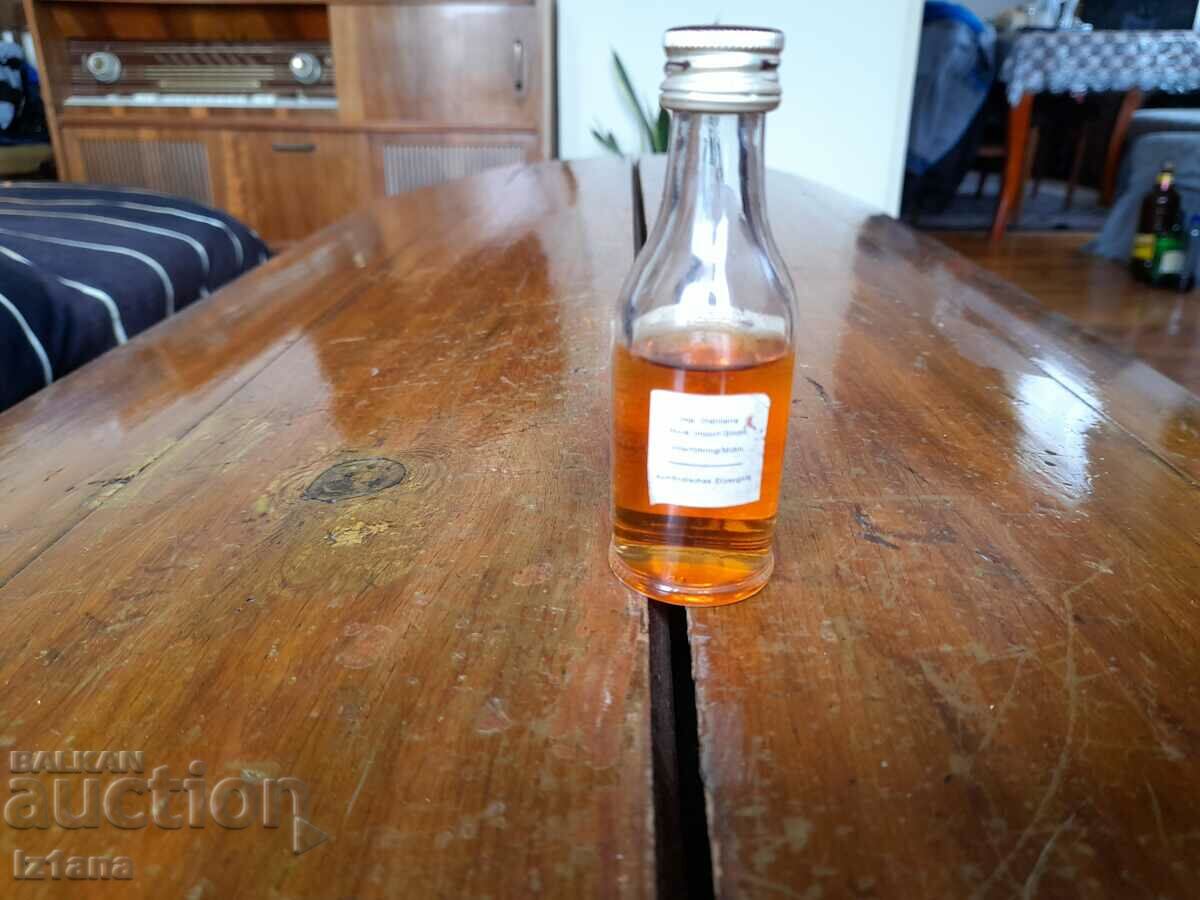 Delivery of Old Royalstock bottle Delivery of Old Royalstock bottle