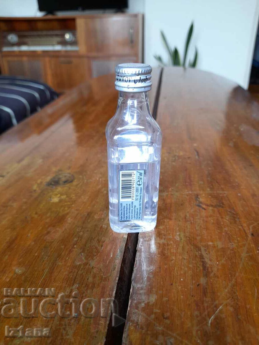 Auction Old Savoy Club bottle Auction Old Savoy Club bottle