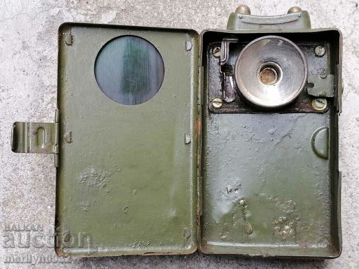 Delivery of Old military flashlight DAIMON lamp spotlight WEHRMACHT WW2 Delivery of Old military flashlight DAIMON lamp spotlight WEHRMACHT WW2