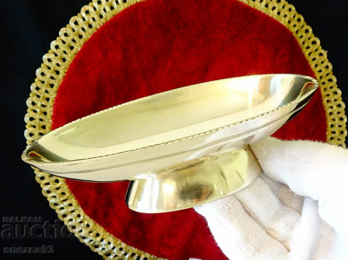 Bronze nut bowl on a stand Bronze nut bowl on a stand