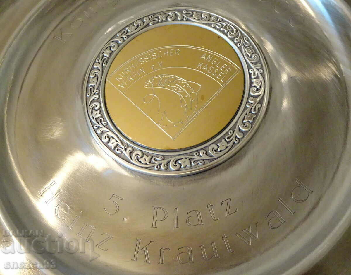 Calaina plate, panorama Royal Fishing 380 g with price 19.00 BGN | € 9.71 Calaina plate, panorama Royal Fishing 380 g with price 19.00 BGN | € 9.71