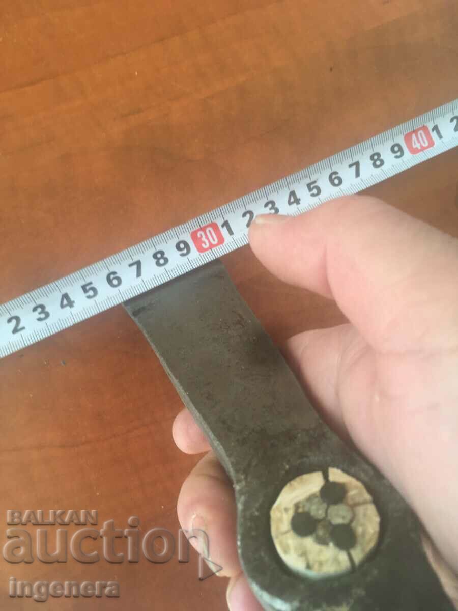 Delivery of HAMMER ANCIENT STONE TOOL Delivery of HAMMER ANCIENT STONE TOOL