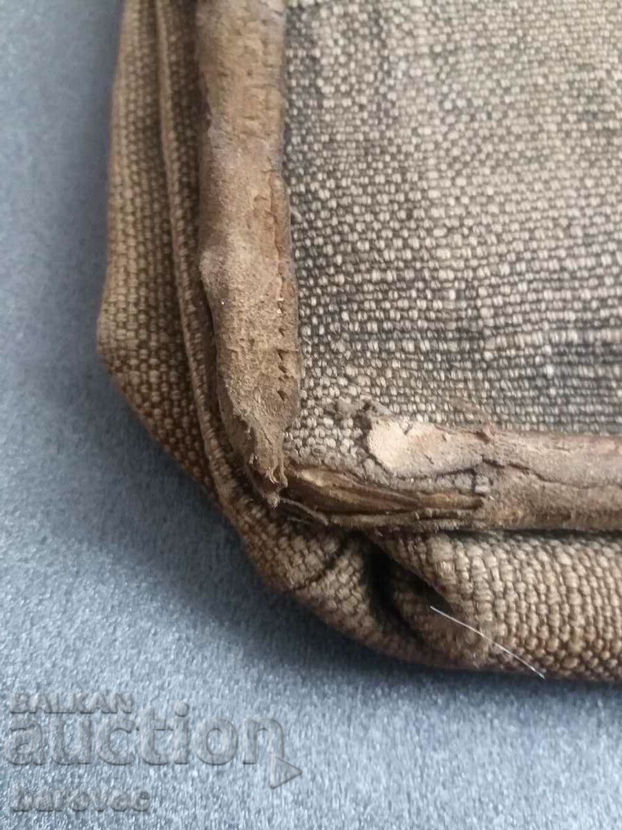 Auction Royal tarpaulin tablet Auction Royal tarpaulin tablet