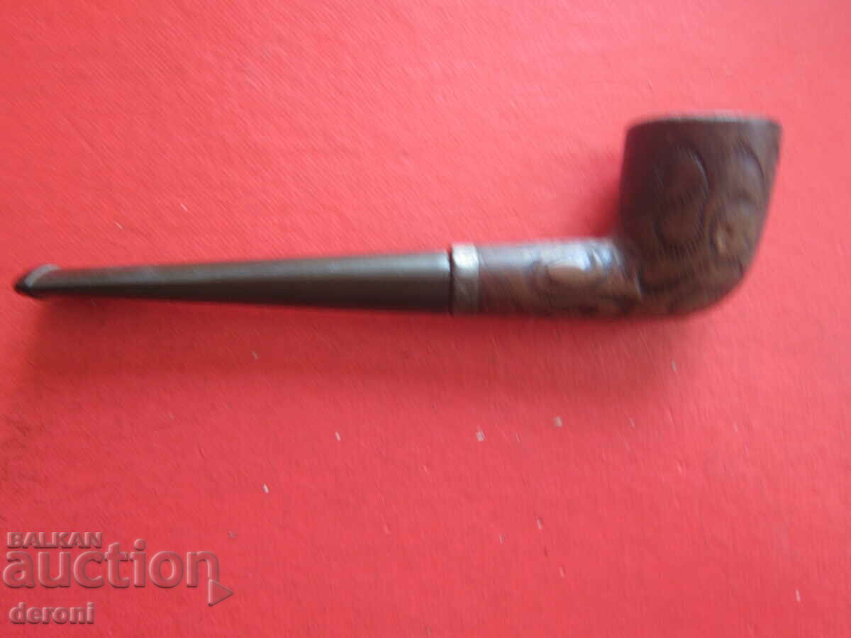 Delivery of Great antique pipe of cigarettes Delivery of Great antique pipe of cigarettes