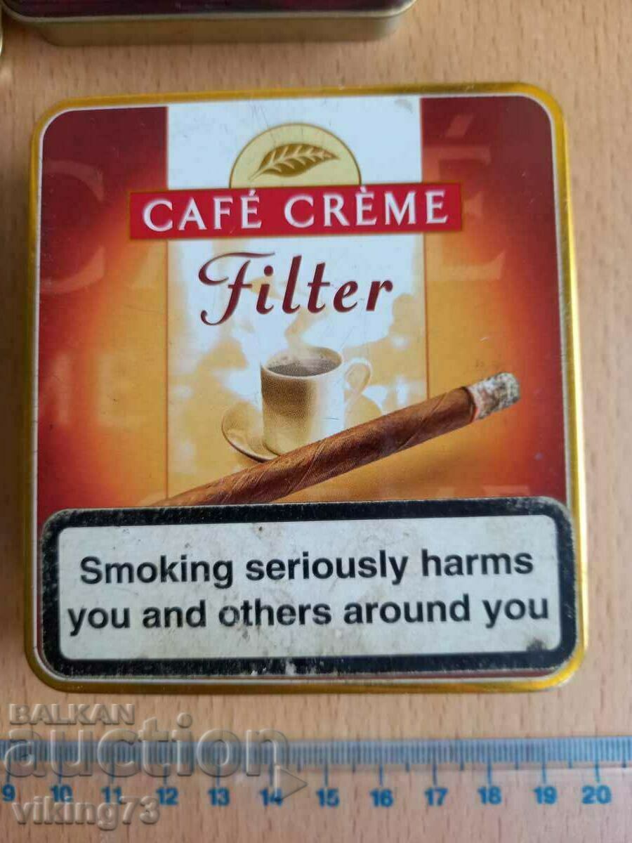 Delivery of Metal snuff boxes lot 4 pcs. Delivery of Metal snuff boxes lot 4 pcs.