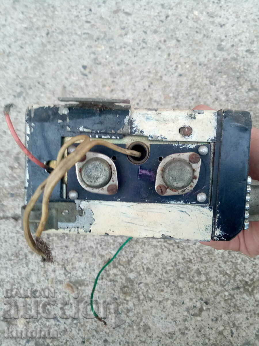 Delivery of Old car radio for Moskvich 408 Delivery of Old car radio for Moskvich 408