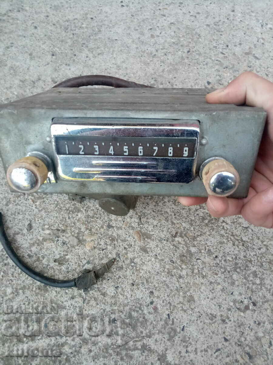 Old radio for old GAZ M20 Victory with price 149.99 BGN | € 76.69 Old radio for old GAZ M20 Victory with price 149.99 BGN | € 76.69