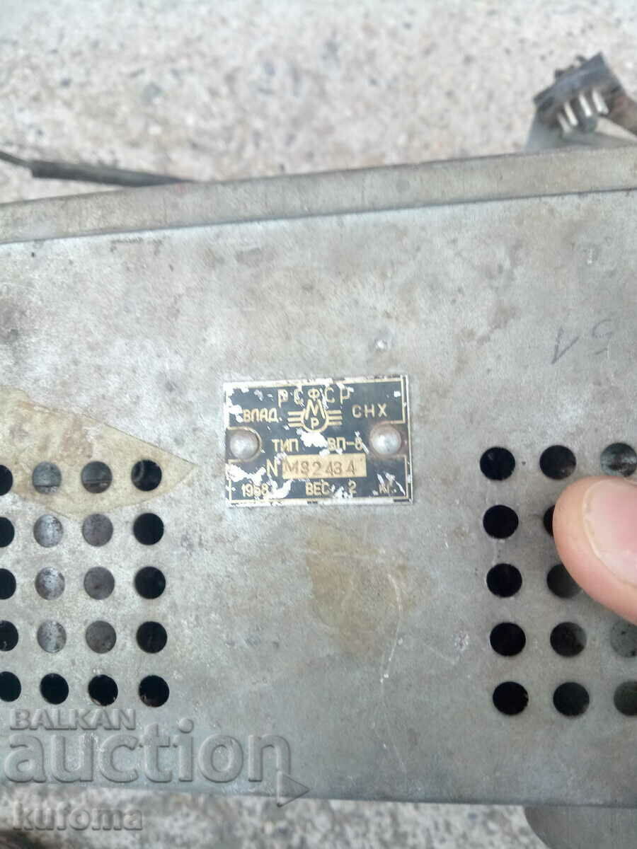 Παλιό ραδιόφωνο για το παλιό GAZ M20 Victory - 5