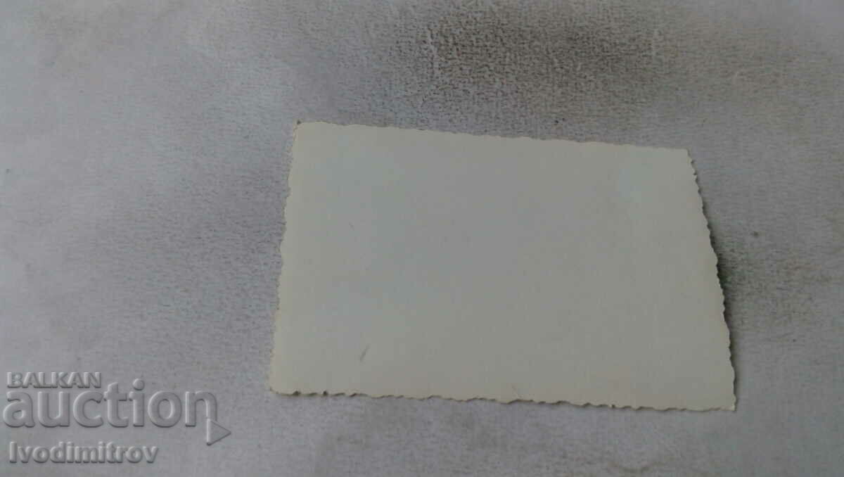 Photo Men and women on a trip with price 1.45 BGN | € 0.74 Photo Men and women on a trip with price 1.45 BGN | € 0.74