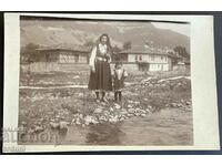 2380 Kingdom of Bulgaria woman and daughter wearing a buckle 30s
