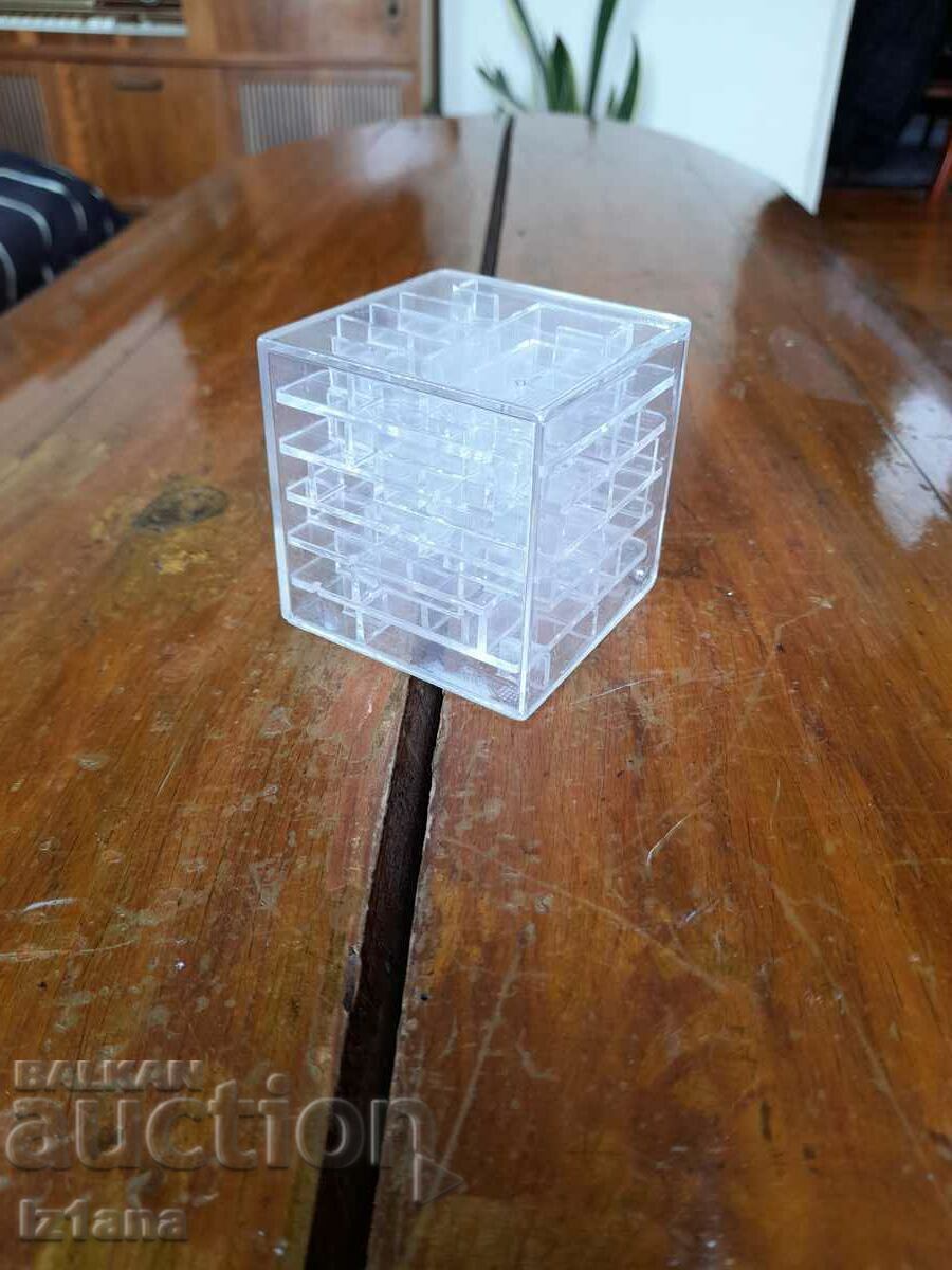 Old toy, cube maze