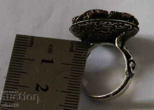 Delivery of OLD SILVER RING WITH GOLD AND STONES Delivery of OLD SILVER RING WITH GOLD AND STONES