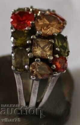 Δημοπρασία ΓΥΝΑΙΚΕΙΟ ΑΣΗΜΕΝΙΟ ΔΑΧΤΥΛΙΔΙ ΜΕ ΠΕΤΡΕΣ