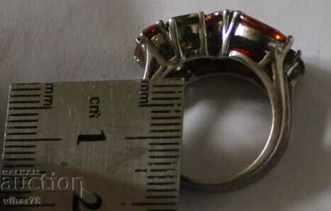 ΓΥΝΑΙΚΕΙΟ ΑΣΗΜΕΝΙΟ ΔΑΧΤΥΛΙΔΙ ΜΕ ΠΕΤΡΕΣ - 5