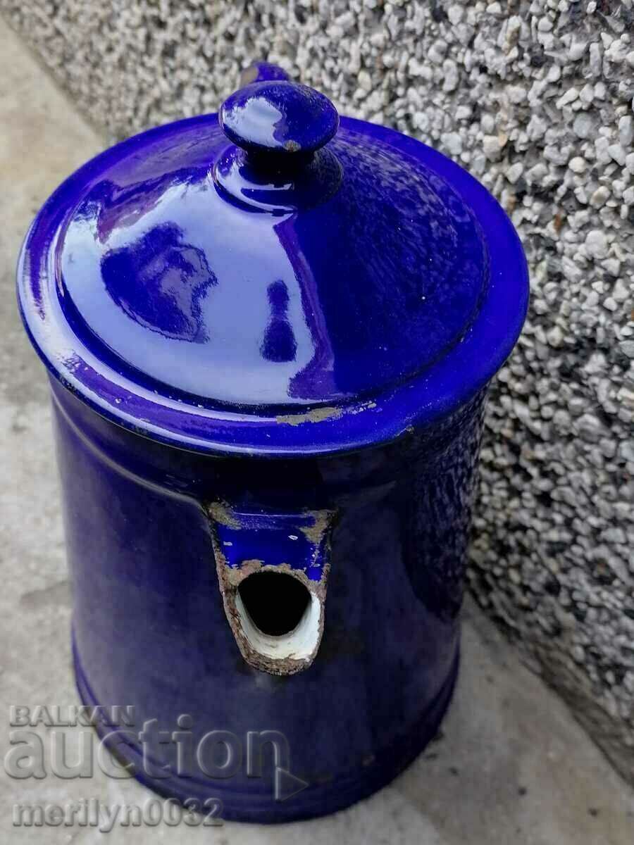 Delivery of Enameled jug container with enamel coffee pot 30s Delivery of Enameled jug container with enamel coffee pot 30s