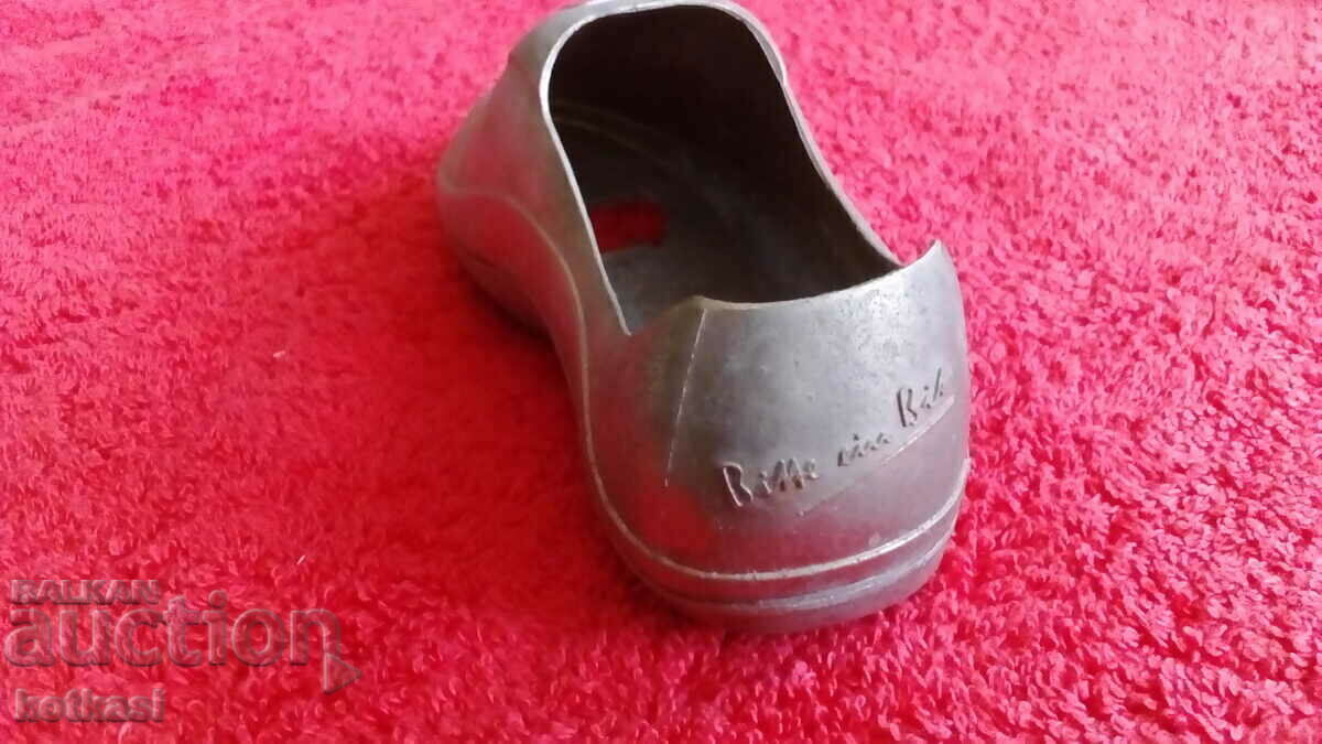 Old metal bottle opener Bitburger football sports shoe - 5