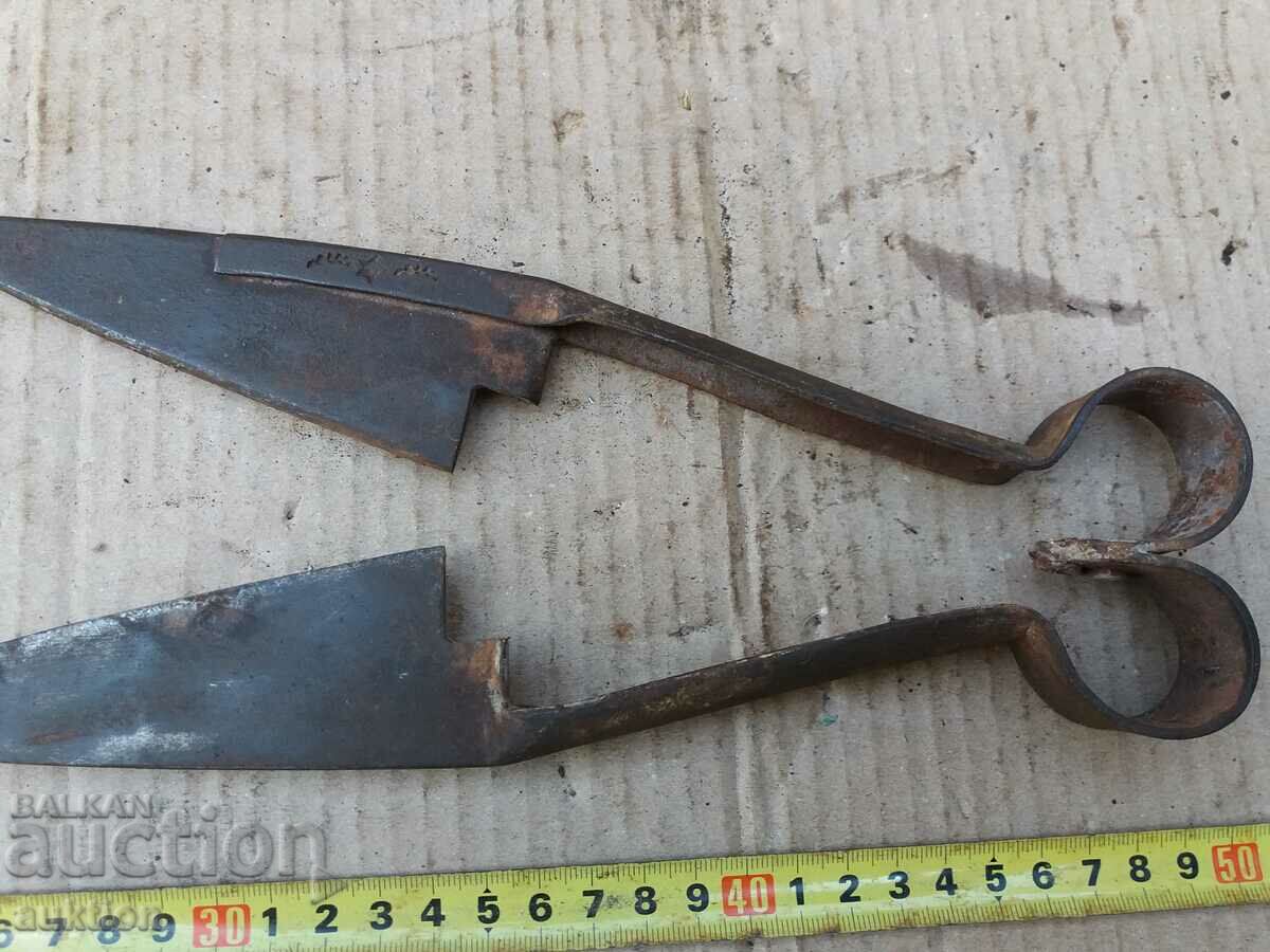 КОВАНА НОЖИЦА ЗА СТРИГАНЕ НА ОВЦЕ С МАРКИРОВКА - 6 КОВАНА НОЖИЦА ЗА СТРИГАНЕ НА ОВЦЕ С МАРКИРОВКА - 6