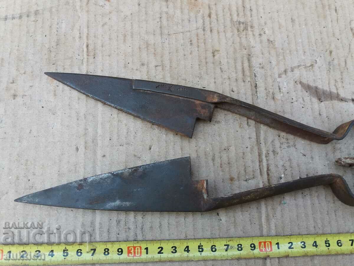 КОВАНА НОЖИЦА ЗА СТРИГАНЕ НА ОВЦЕ С МАРКИРОВКА - 7 КОВАНА НОЖИЦА ЗА СТРИГАНЕ НА ОВЦЕ С МАРКИРОВКА - 7