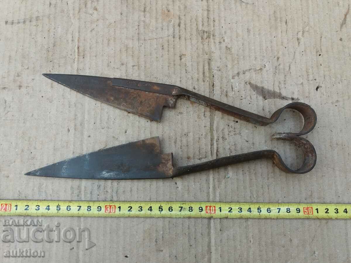 FORGED SHEEP SHEARS WITH MARKING