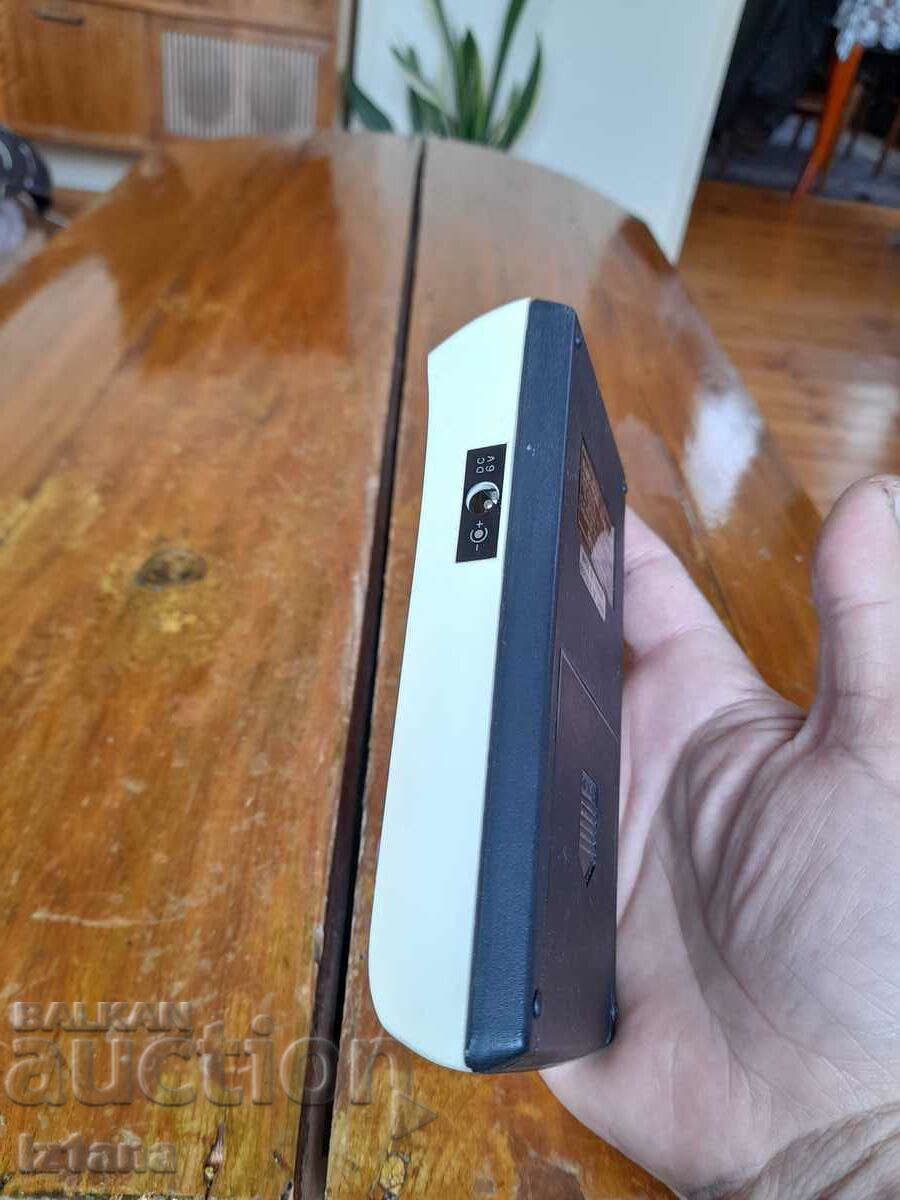 Παράδοση Παλιά αριθμομηχανή Qualitron