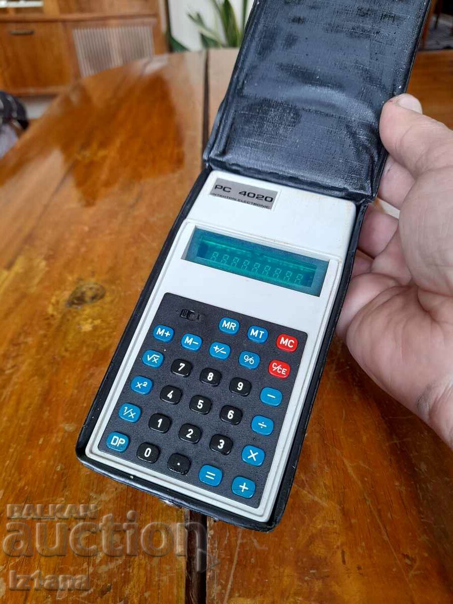 Стар калкулатор Interton PC4020