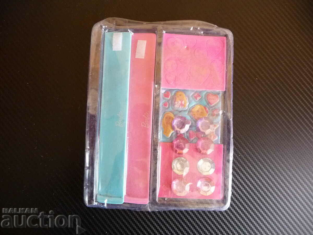 Auction Barbie toy Barbie making bracelets for girls Auction Barbie toy Barbie making bracelets for girls