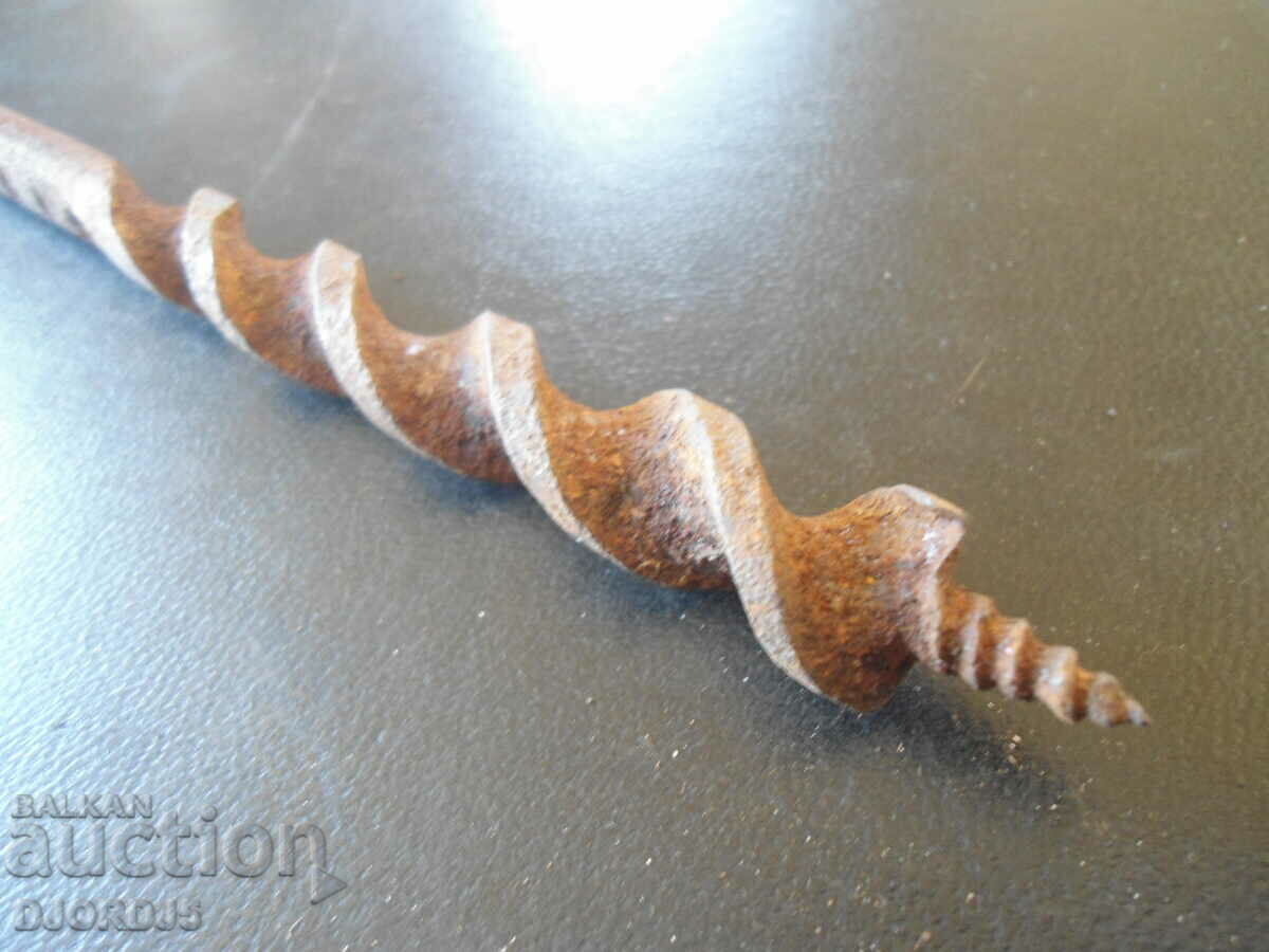 Old drill, chipping with price 2.00 BGN | € 1.02 Old drill, chipping with price 2.00 BGN | € 1.02