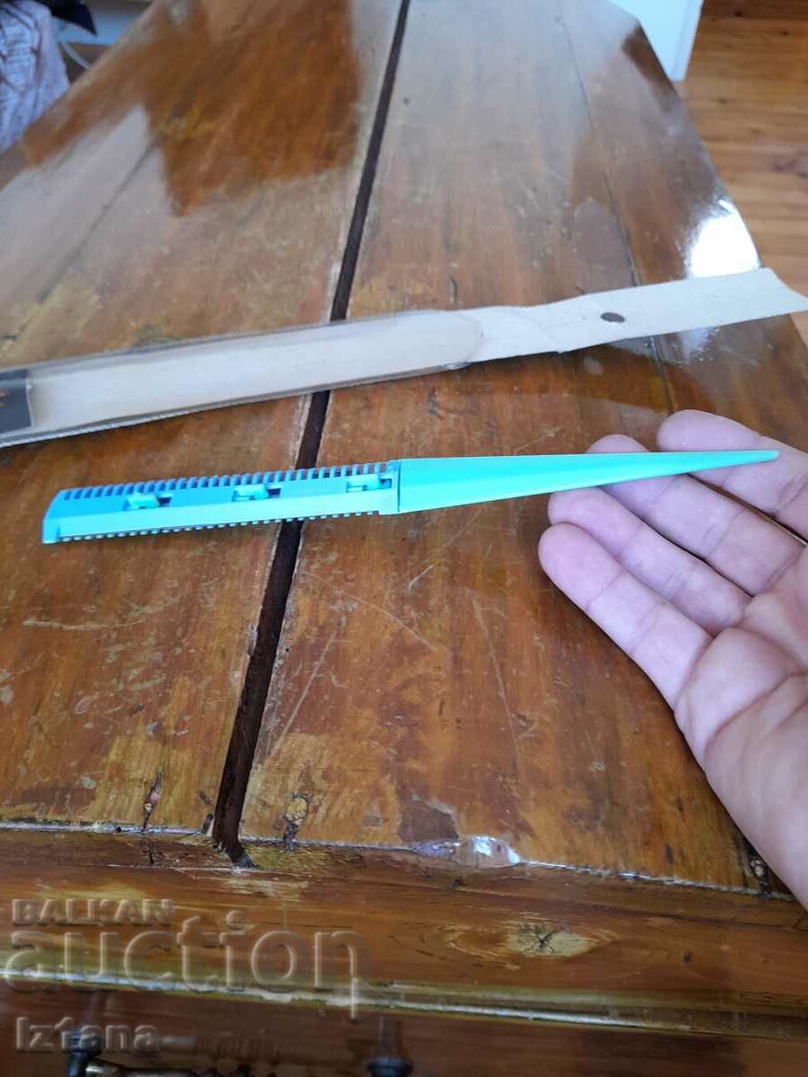 Licitație Pieptene vechi pentru filetare, tăiere