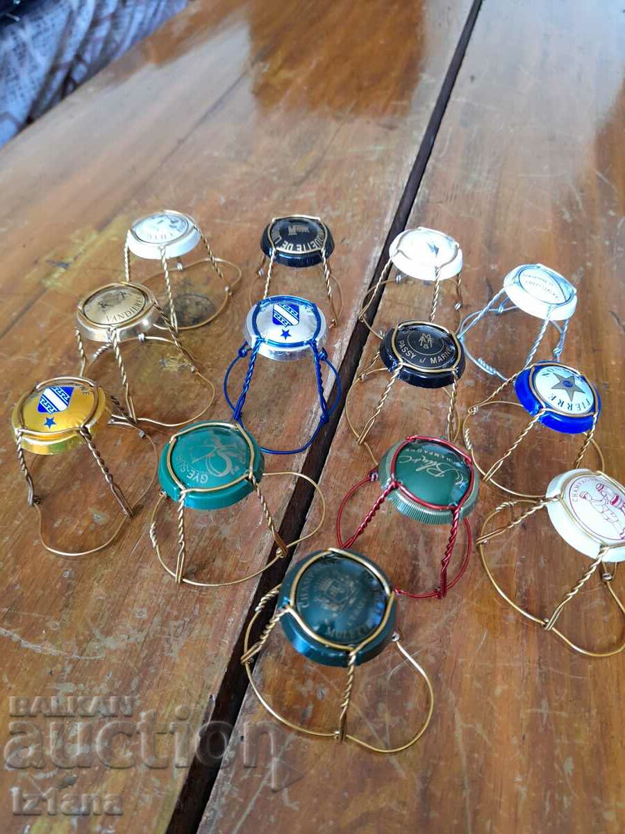 Delivery of Old cap, champagne caps Delivery of Old cap, champagne caps
