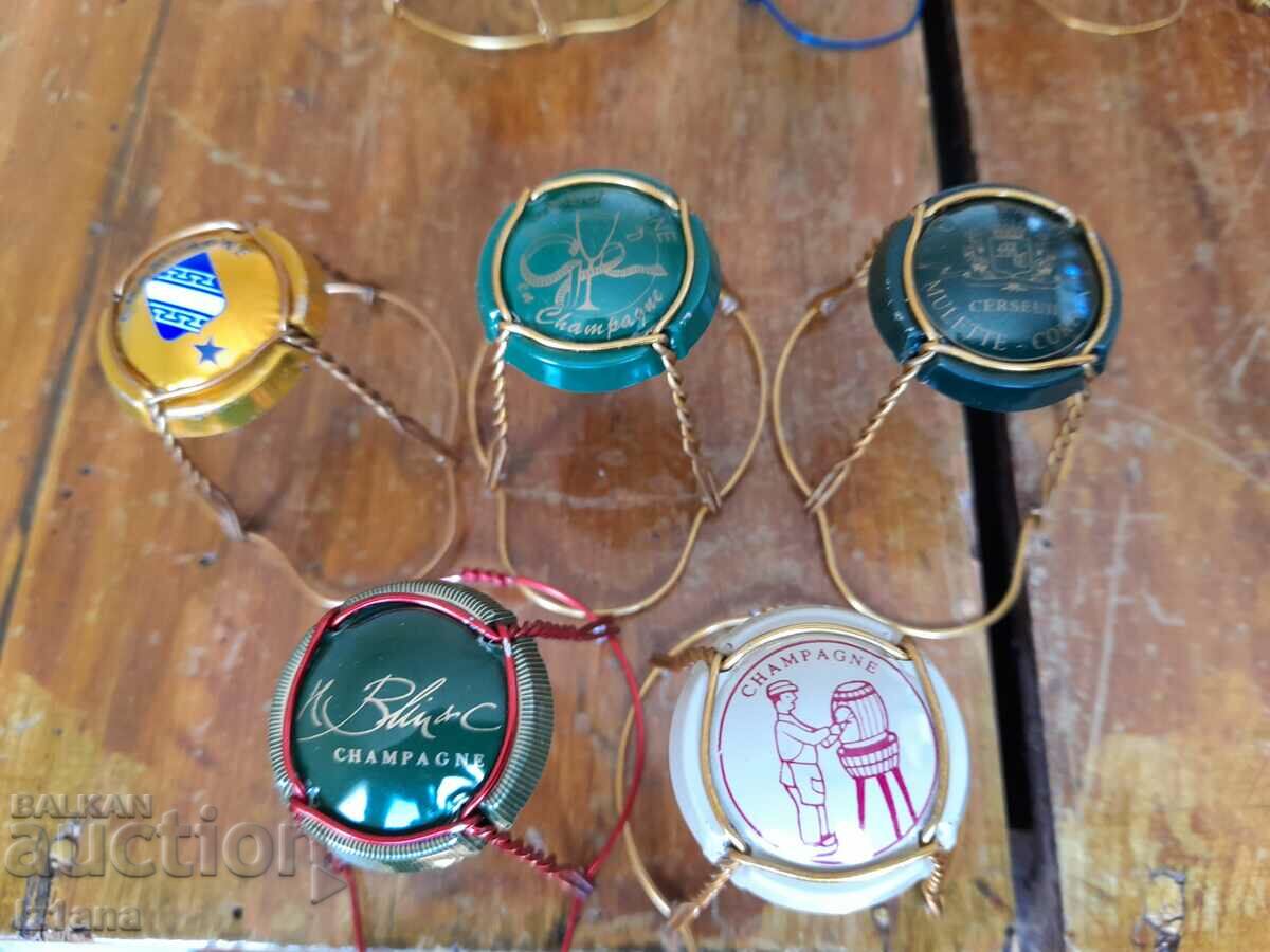 Old cap, champagne caps - 5 Old cap, champagne caps - 5