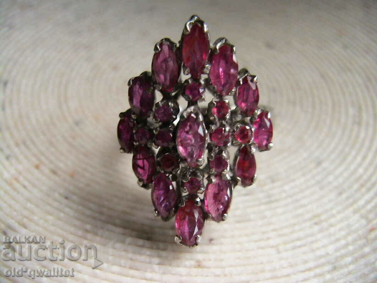 Delivery of RING, Silver 925 with pink Sapphire / Sapphires Delivery of RING, Silver 925 with pink Sapphire / Sapphires