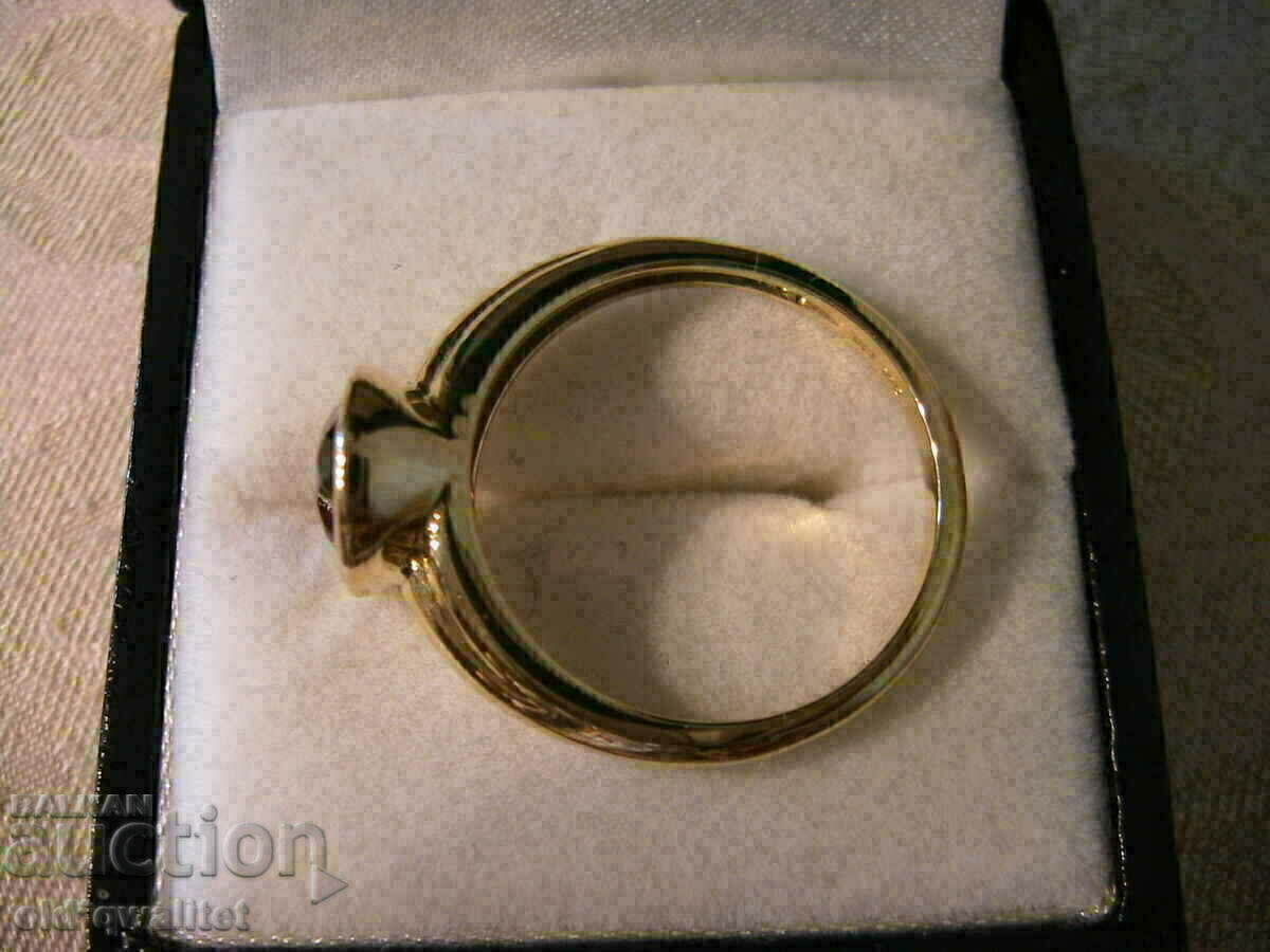 Delivery of Gold ring with Almandine stone - Garnet, hallmark: 375 Delivery of Gold ring with Almandine stone - Garnet, hallmark: 375