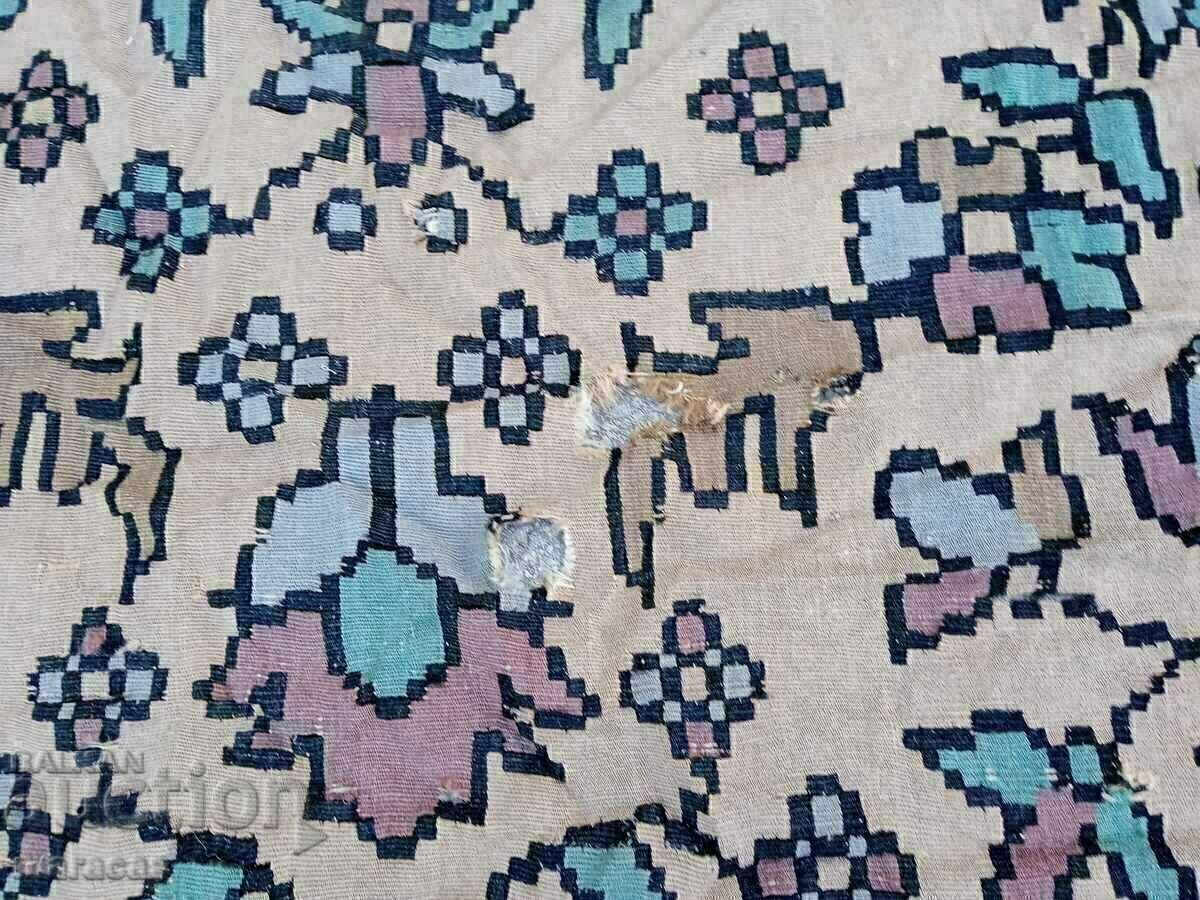 Auction  Old Chipro carpet