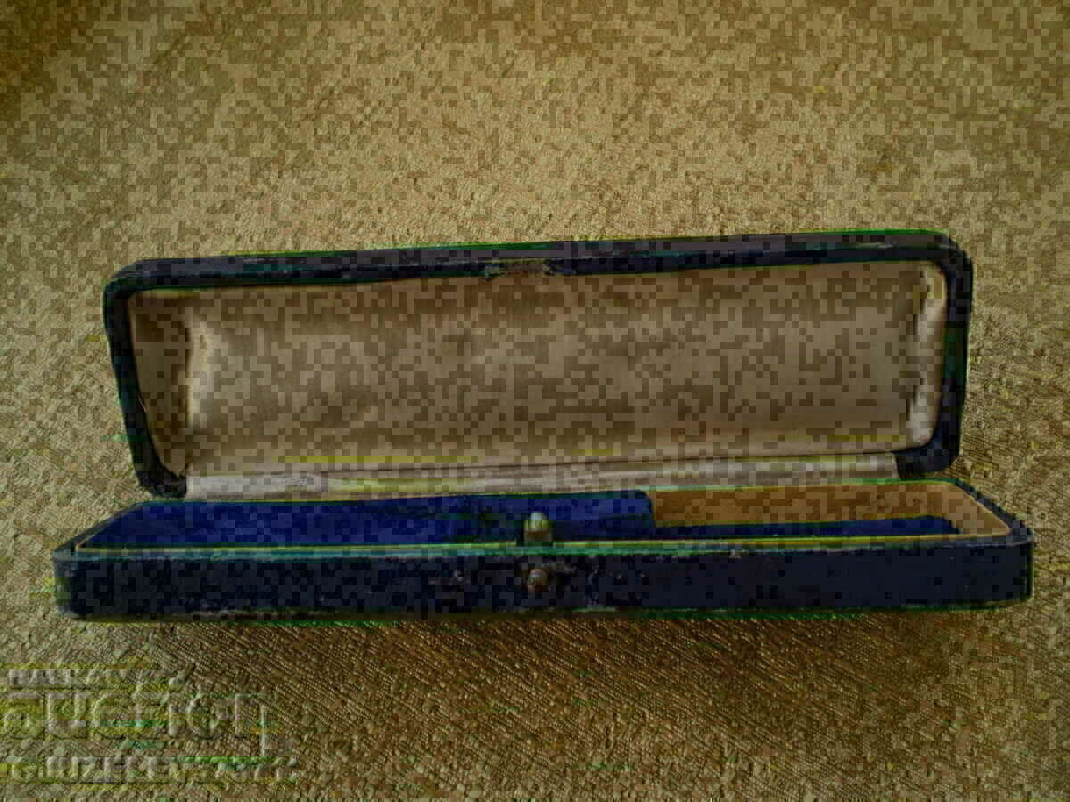 Δημοπρασία Παλιό κουτί ρολογιών χειρός Δημοπρασία Παλιό κουτί ρολογιών χειρός