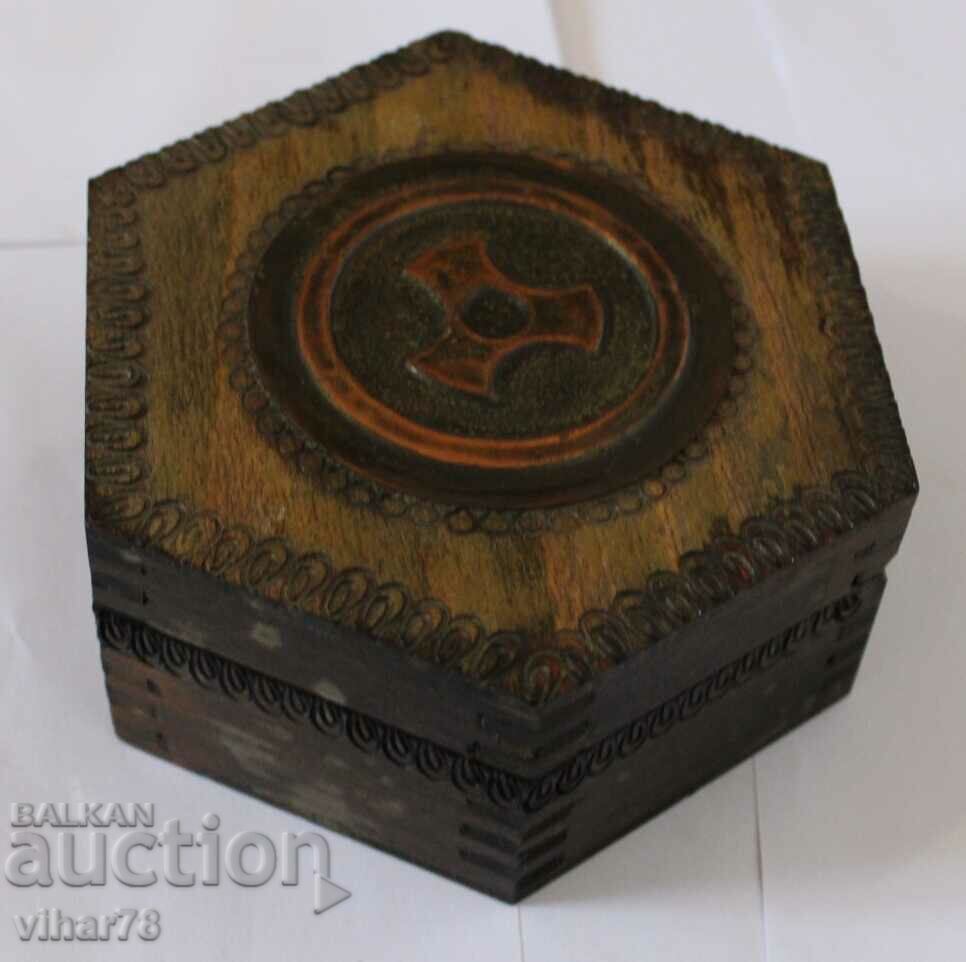 Old wooden box - 5