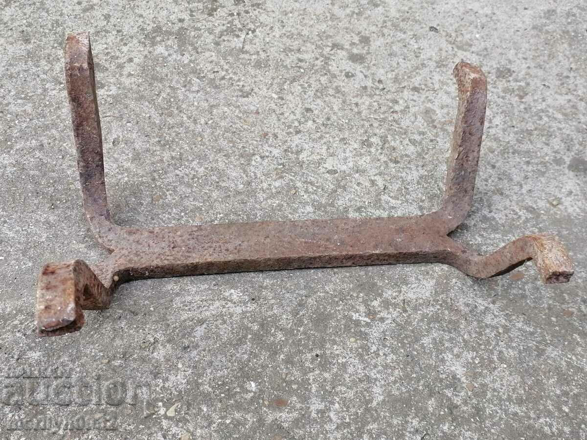 Delivery of Revival wrought iron stand wrought iron