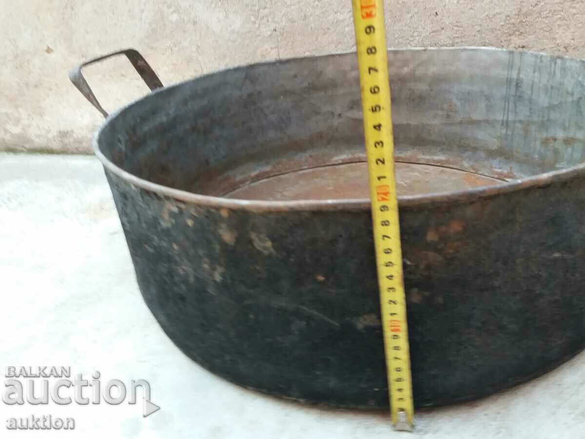 Доставка на СТАРА МАСИВНА КОВАНА ТАВА ЗА АГНЕТА, ЛЮТЕНИЦА И ДР. Доставка на СТАРА МАСИВНА КОВАНА ТАВА ЗА АГНЕТА, ЛЮТЕНИЦА И ДР.