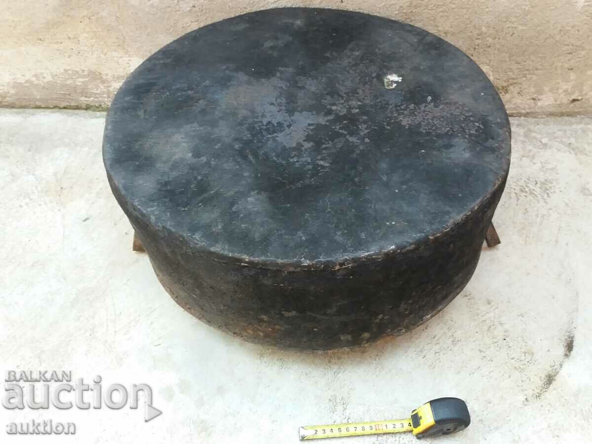 СТАРА МАСИВНА КОВАНА ТАВА ЗА АГНЕТА, ЛЮТЕНИЦА И ДР. - 7 СТАРА МАСИВНА КОВАНА ТАВА ЗА АГНЕТА, ЛЮТЕНИЦА И ДР. - 7