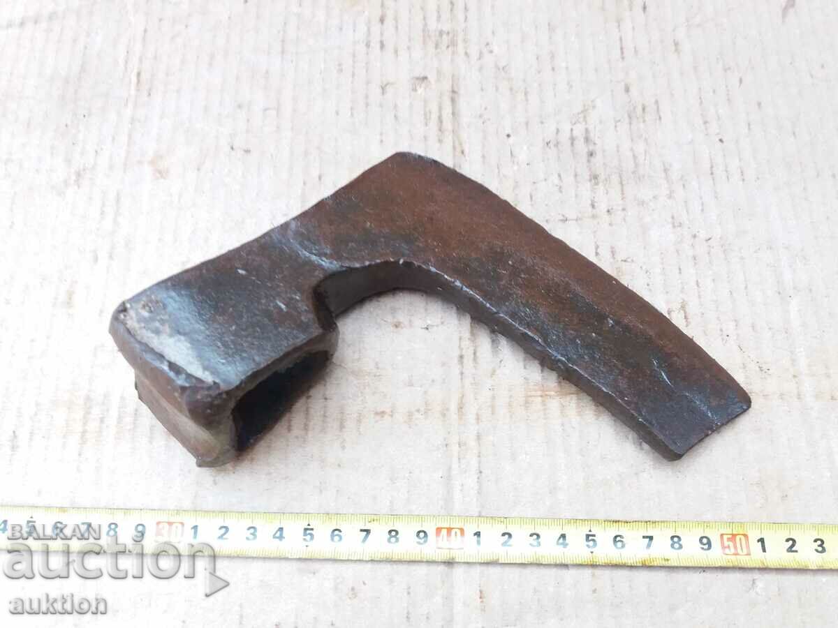 EXCELLENT OLD STOMANIZED AX with price 8.99 BGN | € 4.60 EXCELLENT OLD STOMANIZED AX with price 8.99 BGN | € 4.60