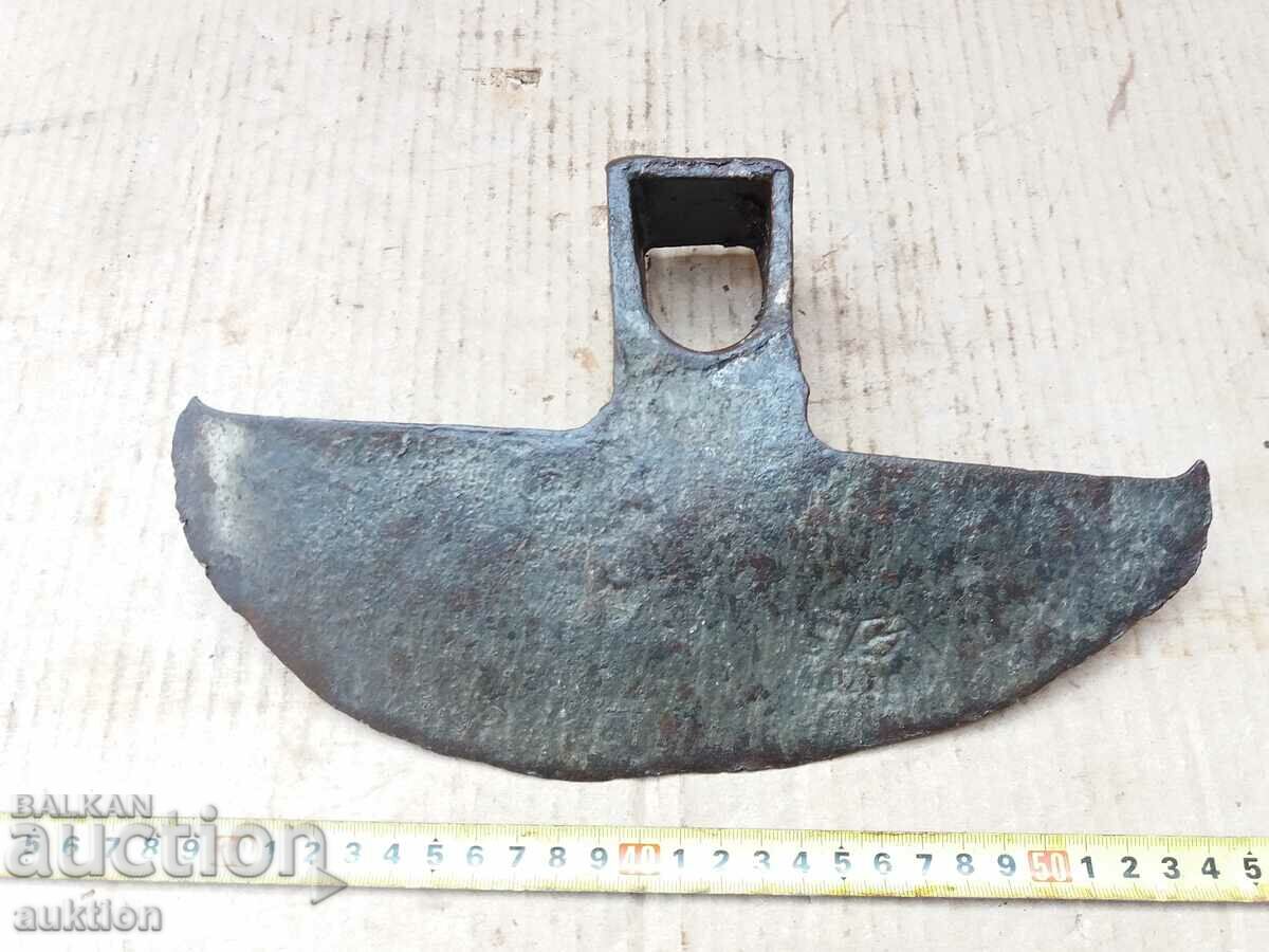 СТАРА МАСИВНА КОВАНА МОТИЧКА, МОТИКА, КОПАЧКА с цена 5.99 лв. | € 3.06 СТАРА МАСИВНА КОВАНА МОТИЧКА, МОТИКА, КОПАЧКА с цена 5.99 лв. | € 3.06
