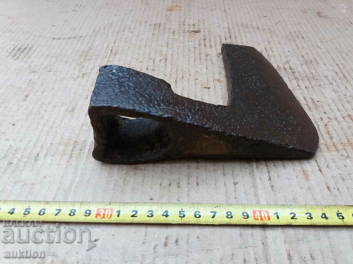 Delivery of FORGED OLD MASSIVE AX, TOOL Delivery of FORGED OLD MASSIVE AX, TOOL