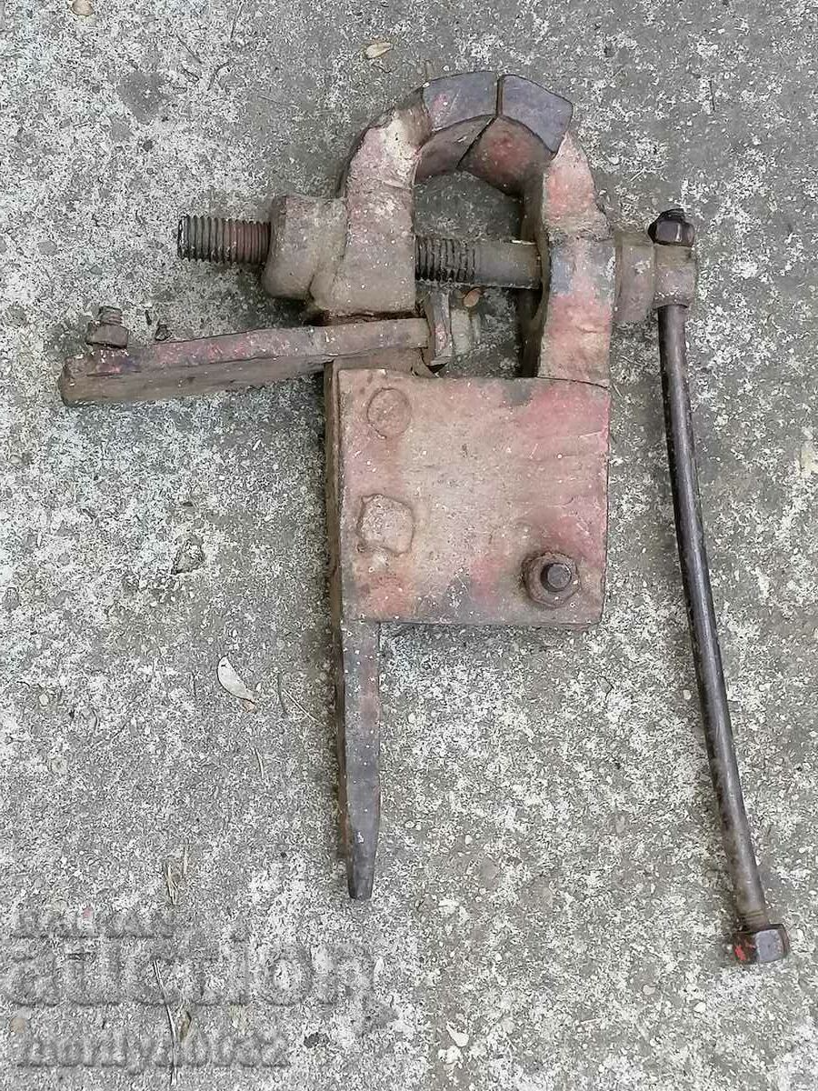 An old vise clamps a blacksmith's tool with price 99.00 BGN | € 50.62 An old vise clamps a blacksmith's tool with price 99.00 BGN | € 50.62