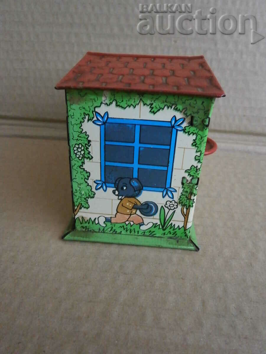 Παράδοση Παιδικό τσίγκινο παιχνίδι ταμιευτηρίου 70s ρετρό Παράδοση Παιδικό τσίγκινο παιχνίδι ταμιευτηρίου 70s ρετρό