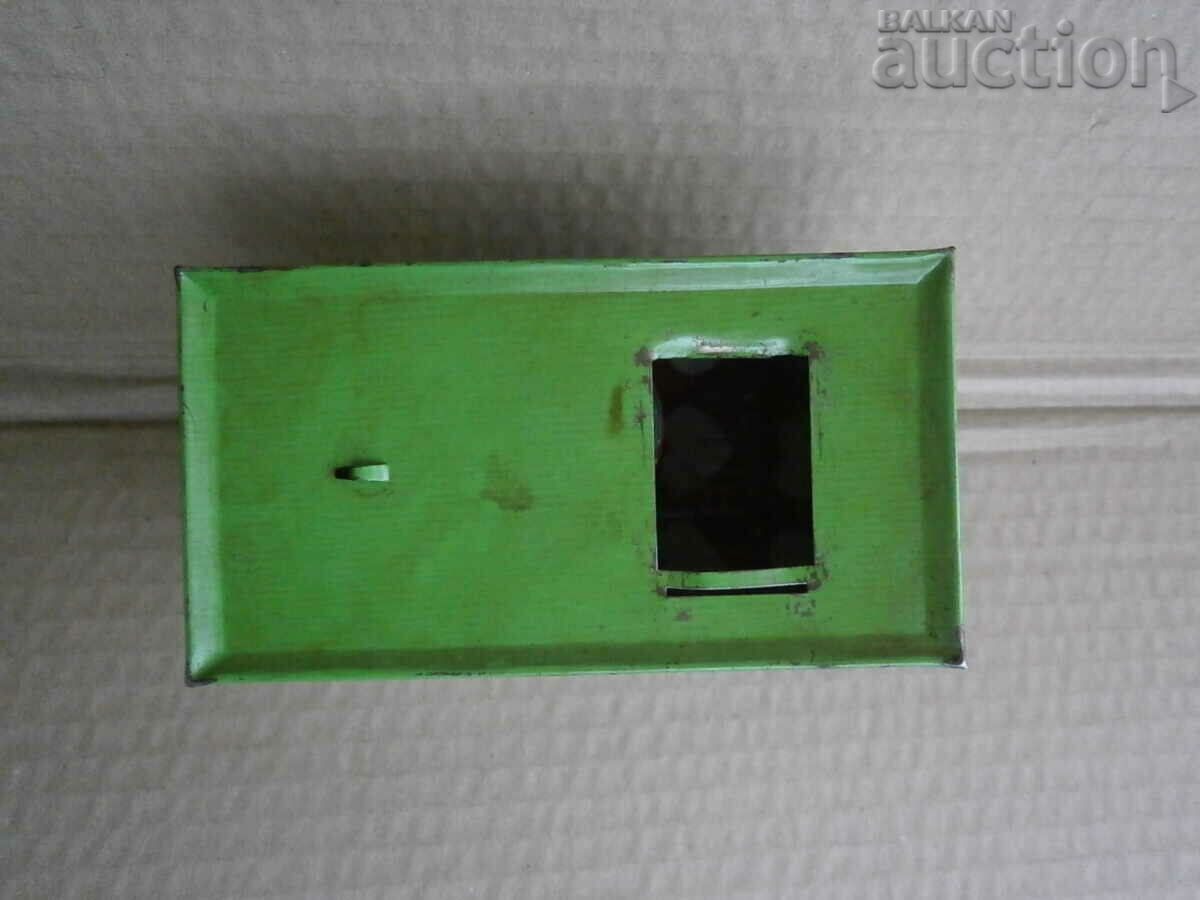 Παιδικό τσίγκινο παιχνίδι ταμιευτηρίου 70s ρετρό - 7 Παιδικό τσίγκινο παιχνίδι ταμιευτηρίου 70s ρετρό - 7