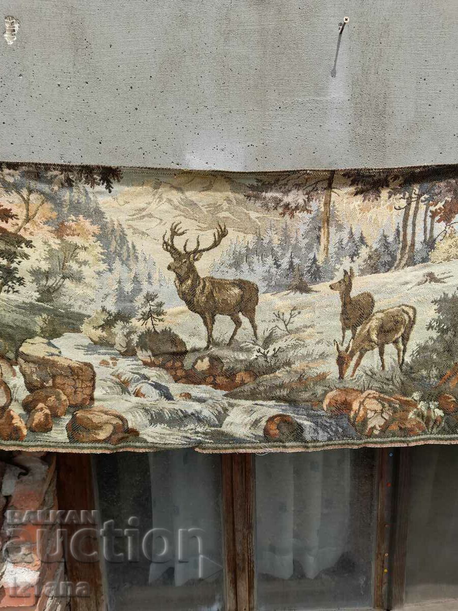 Auction An old hacker, wall cover Auction An old hacker, wall cover