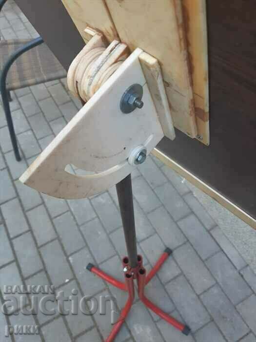 Auction Painting tripod Auction Painting tripod