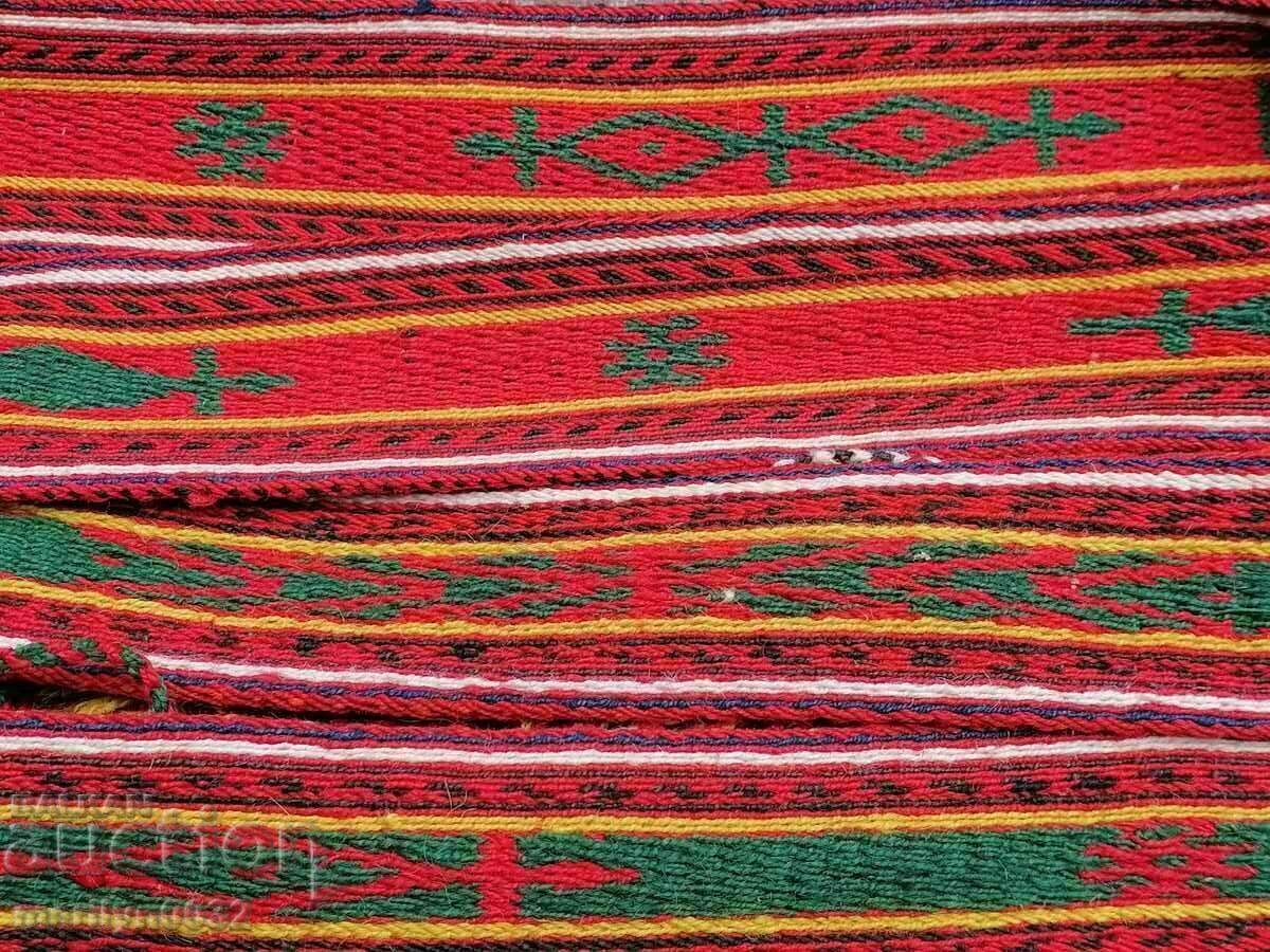 Delivery of Old hand-knitted belt 4.10 meters belt belt costume Delivery of Old hand-knitted belt 4.10 meters belt belt costume