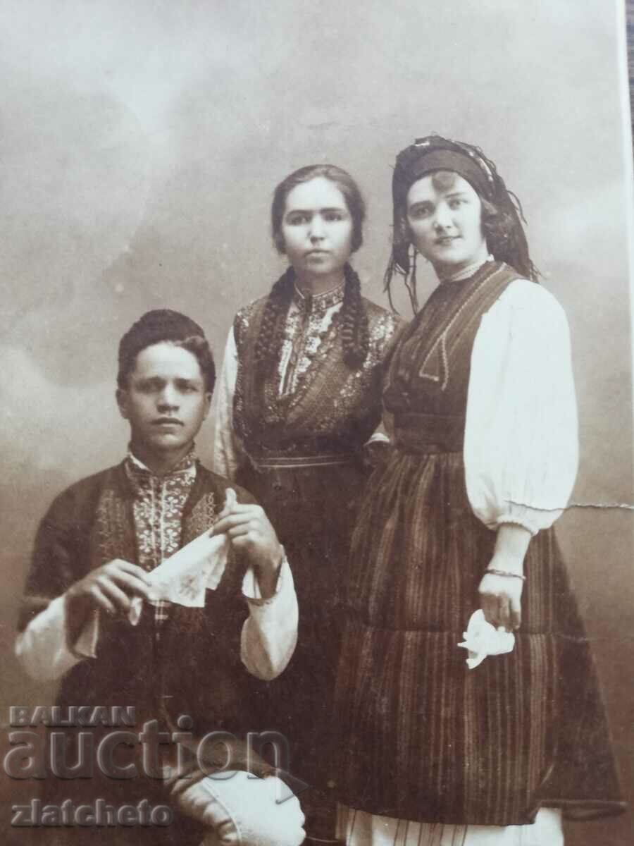 old photo with price 6.00 BGN | € 3.07 old photo with price 6.00 BGN | € 3.07