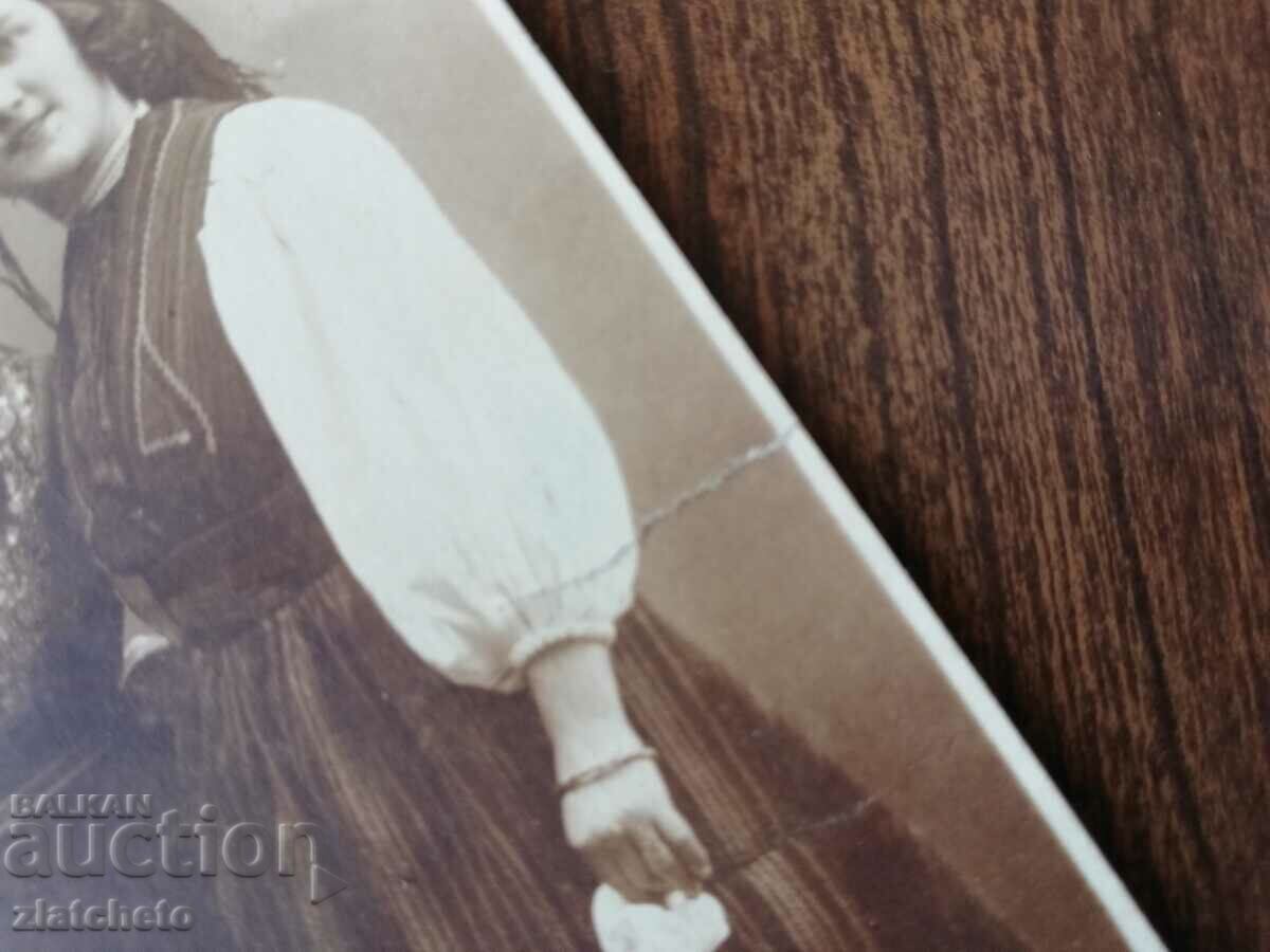 Auction old photo Auction old photo