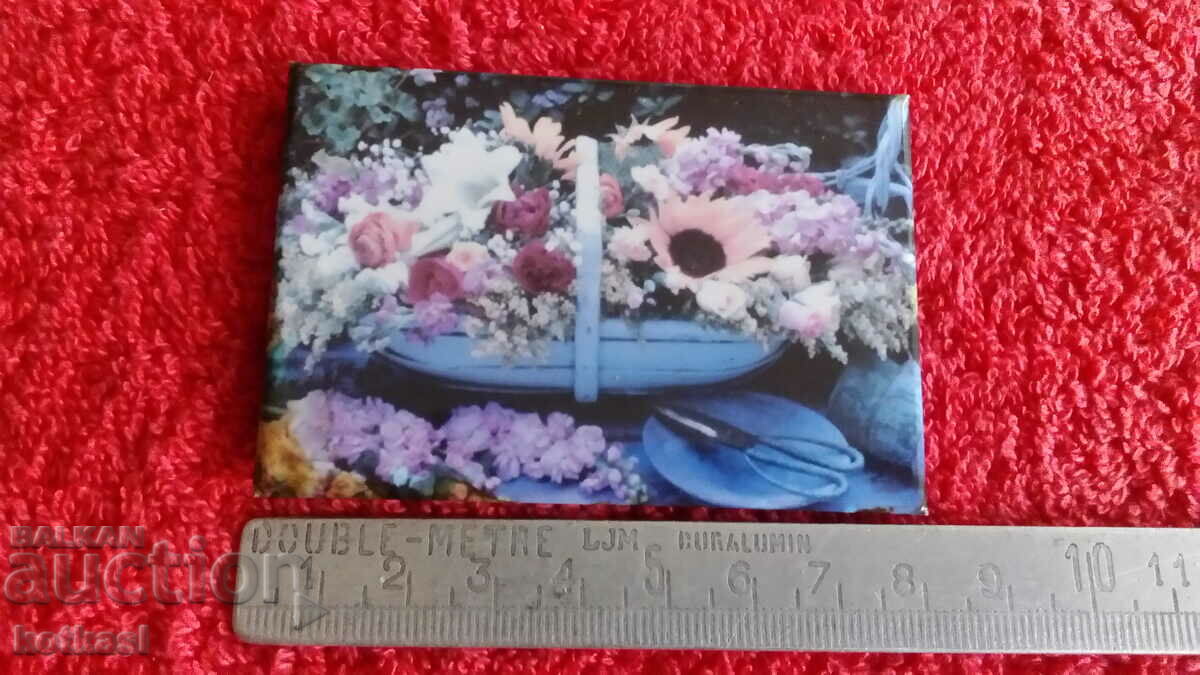 Souvenir Fridge Magnet Flowers Bouquet